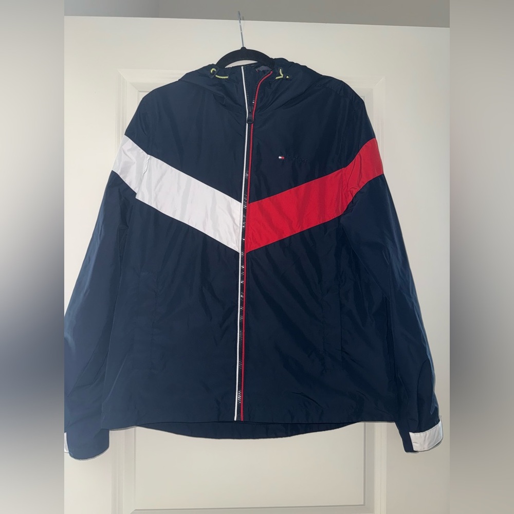 Tommy Hilfiger Men’s Medium windbreaker jacket